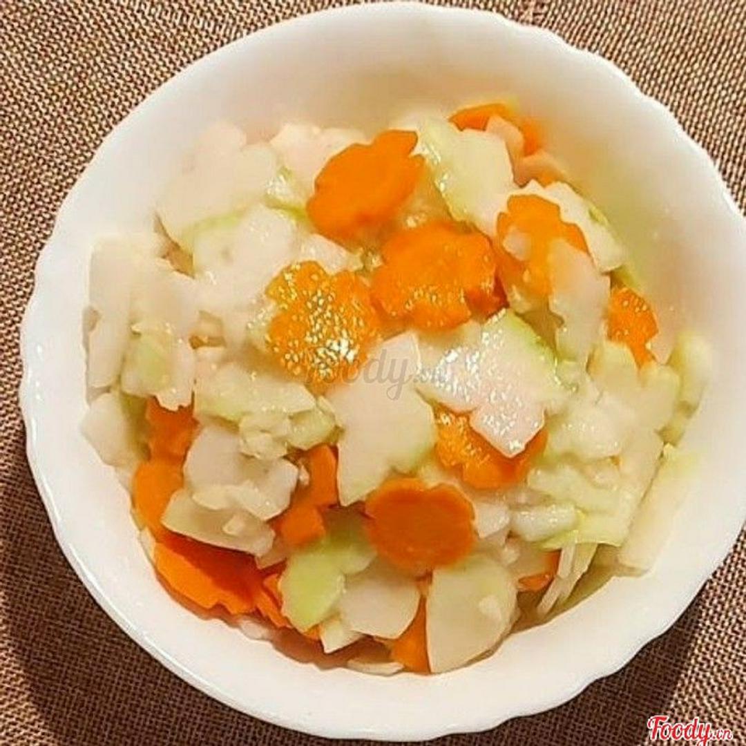 dua-leo-rau-ram-o-chua-them-phan