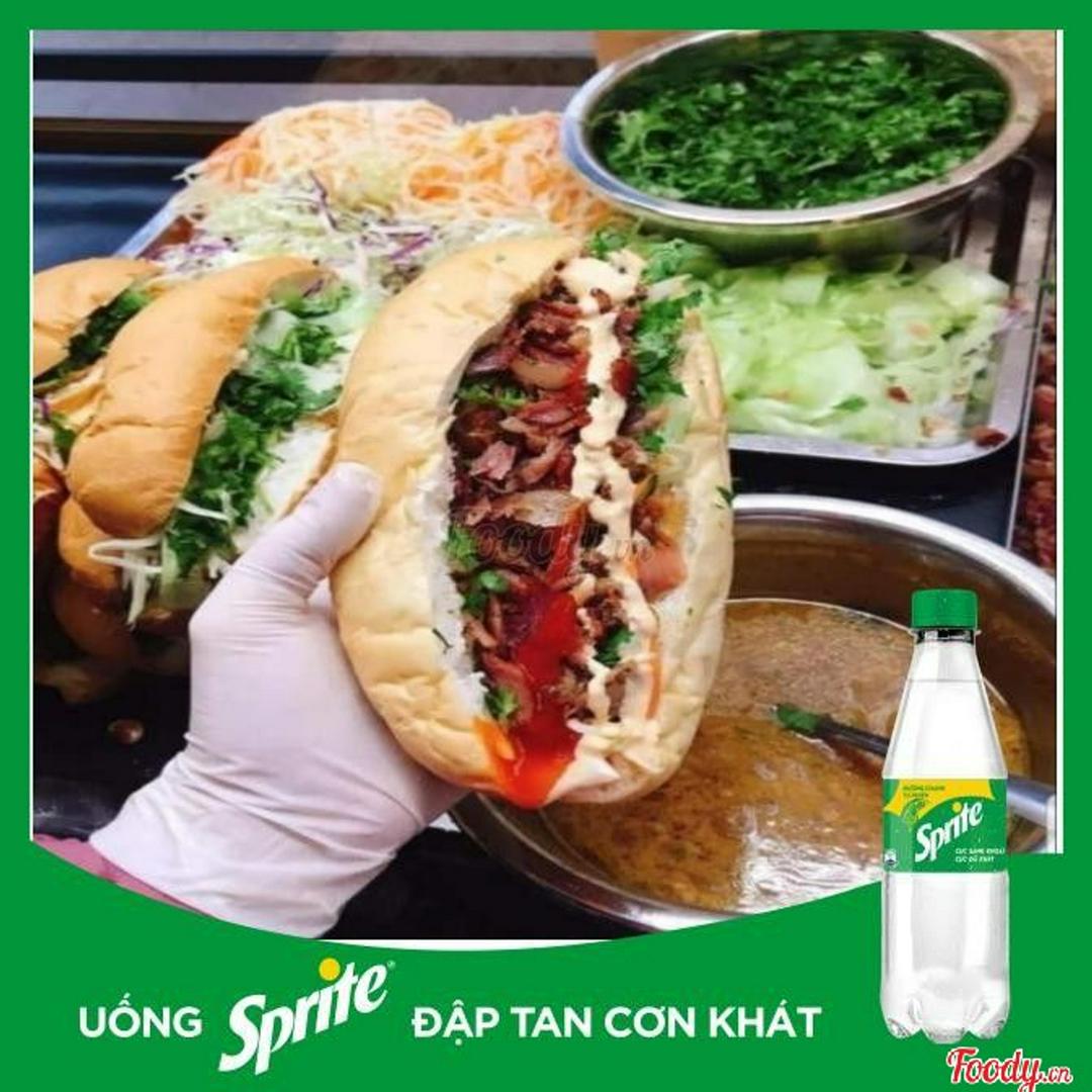 banh-my-ac-biet-sprite