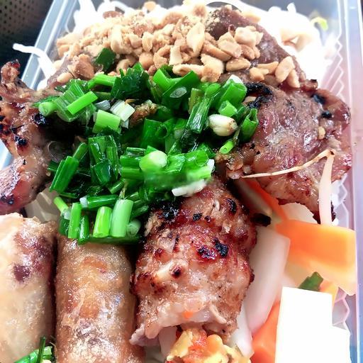 bun-thit-nuong-cha-gio-ac-biet