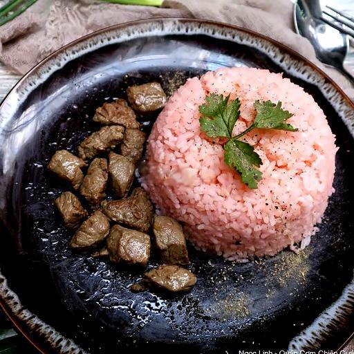 com-chien-bo-luc-lac