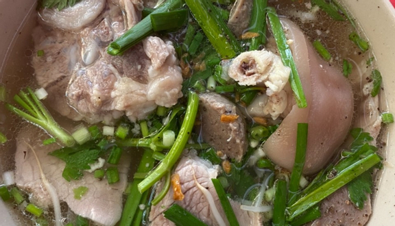 nhan-quan-hu-tieu-vinh-long-lo-j007-uong-198-cao-lo