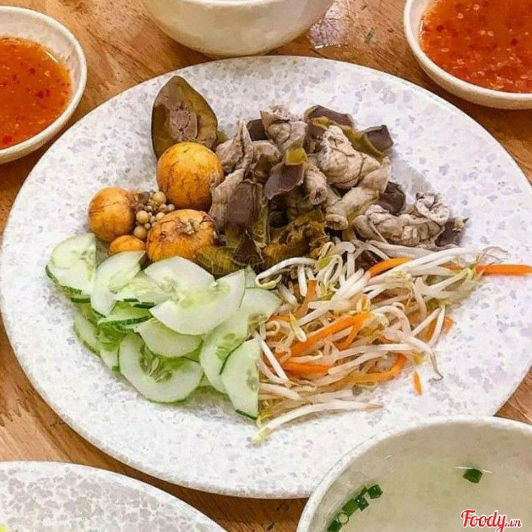 trung-trang-long-me-gan-ga