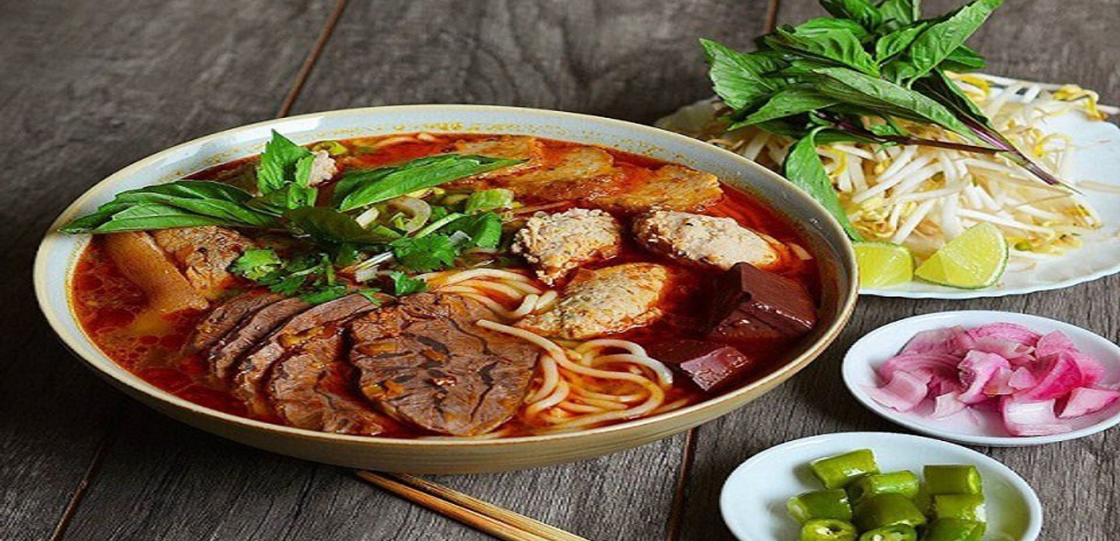 Bếp-Nhà-Mẹ-Ú---Lẩu-&-Nướng---Đường-Số-40