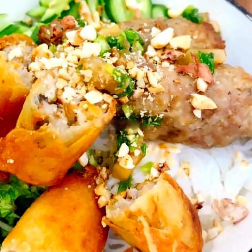 bun-bi-nem-nuong-cha-gio