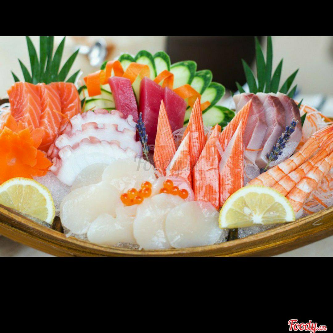 rainbow-sashimi-3-tom-3-ca-cam-3-bach-tuoc-3-ca-ngu-3-ca-hoi-6-so-iep-6-thanh-cua