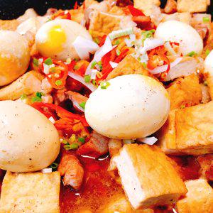 com-thit-kho-trung-au-hu