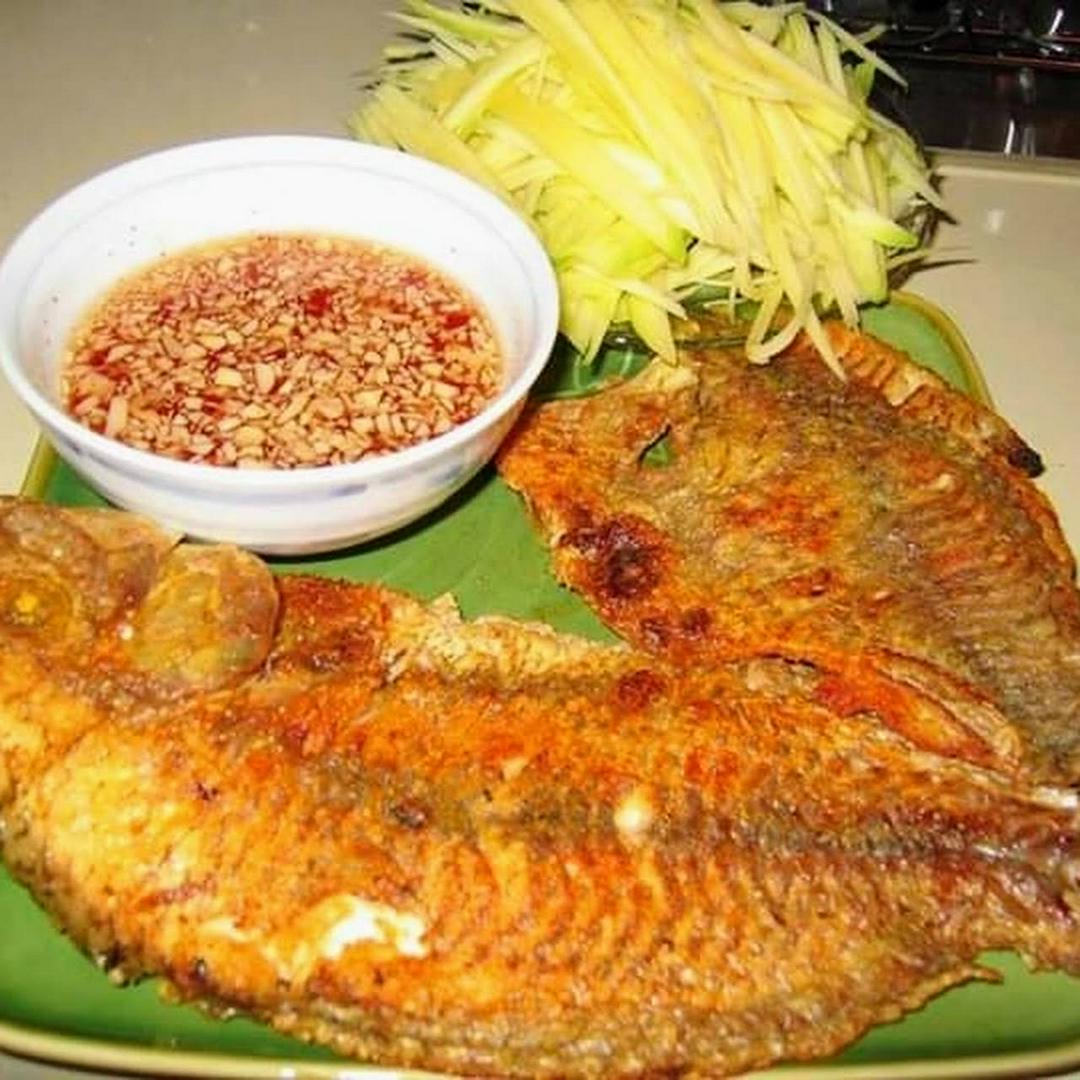 com-ca-dieu-hong-chien-xoai-bam