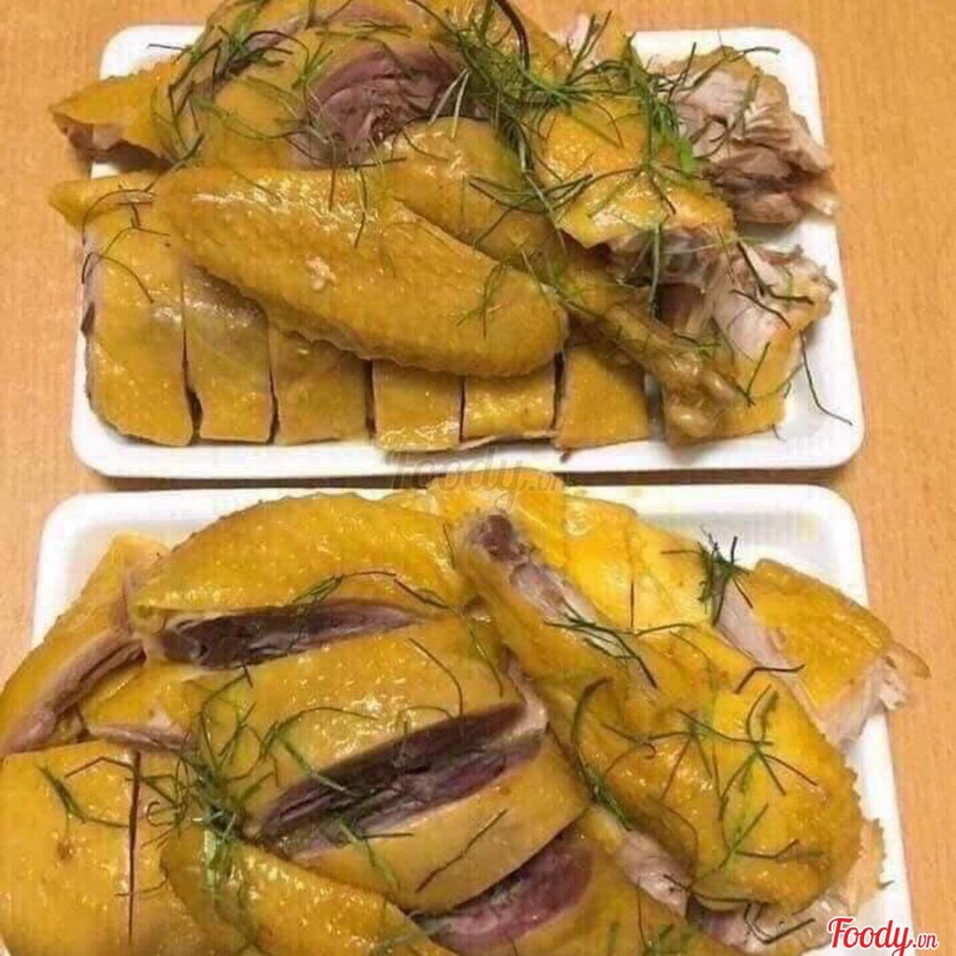 ga-u-muoi-tieu-1-con-ham-nong