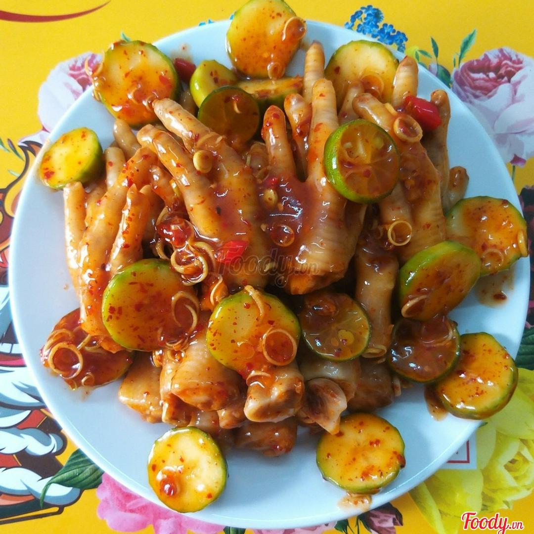 chan-ga-co-xuong-sot-thai