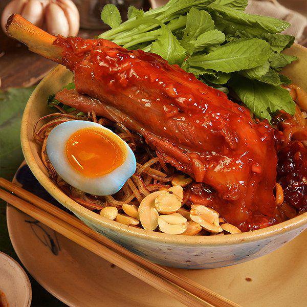 mi-quang-tron-sieu-suon