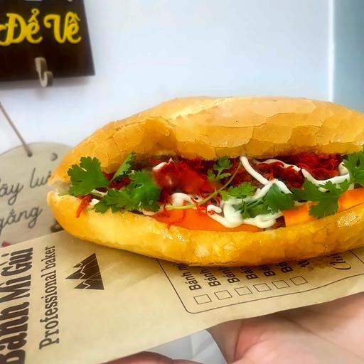 banh-mi-kep-trung-pate