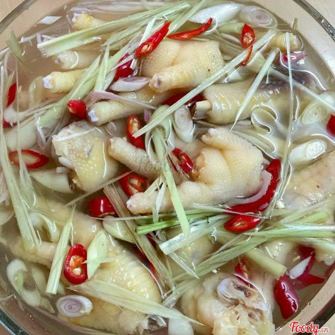 chan-ga-co-xuong-muoi-sa-ot