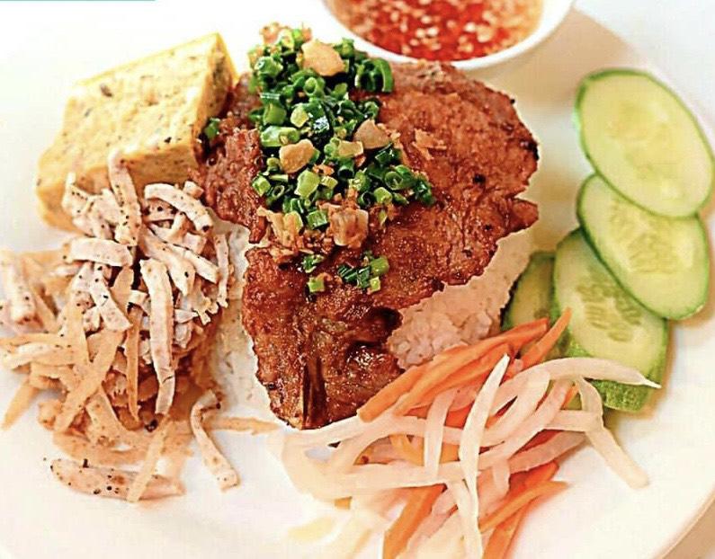 combo-2-com-tam-suon-bi-cha-sam-hat-chia