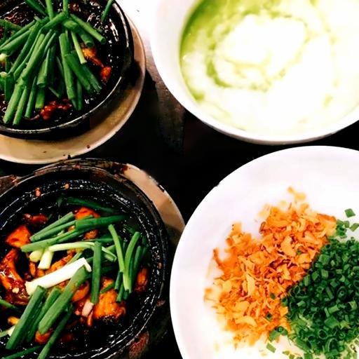 chao-huong-toi-ech-kho-singapore-sa-te-2-con