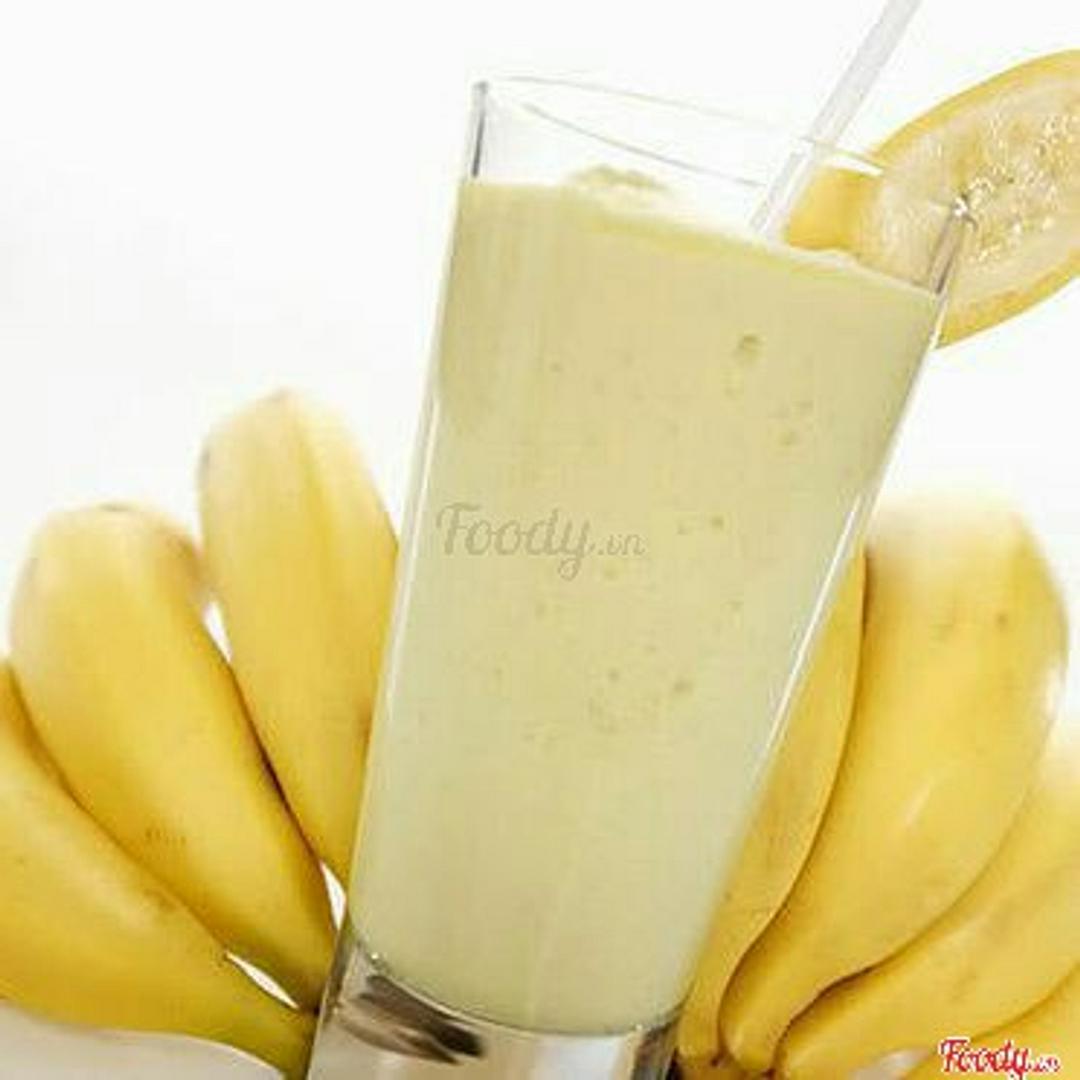 sinh-to-chuoi-yaourt