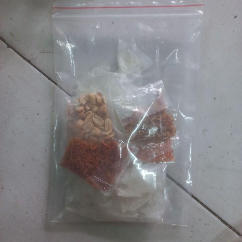 banh-trang-deo-ngu-vi