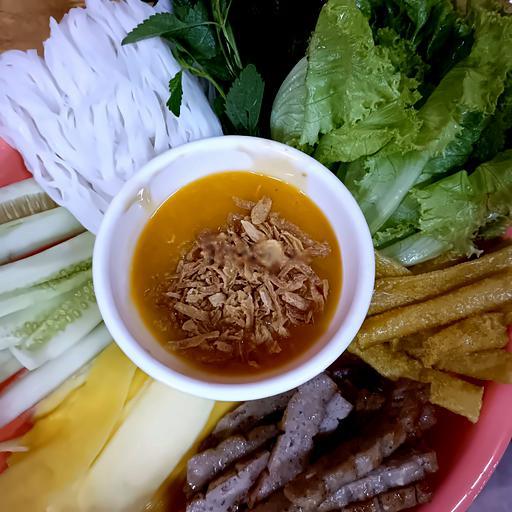 ga-muoi-nua-con-2-nem-nuong-2-coca-tang-2nem-chua-ran-gion