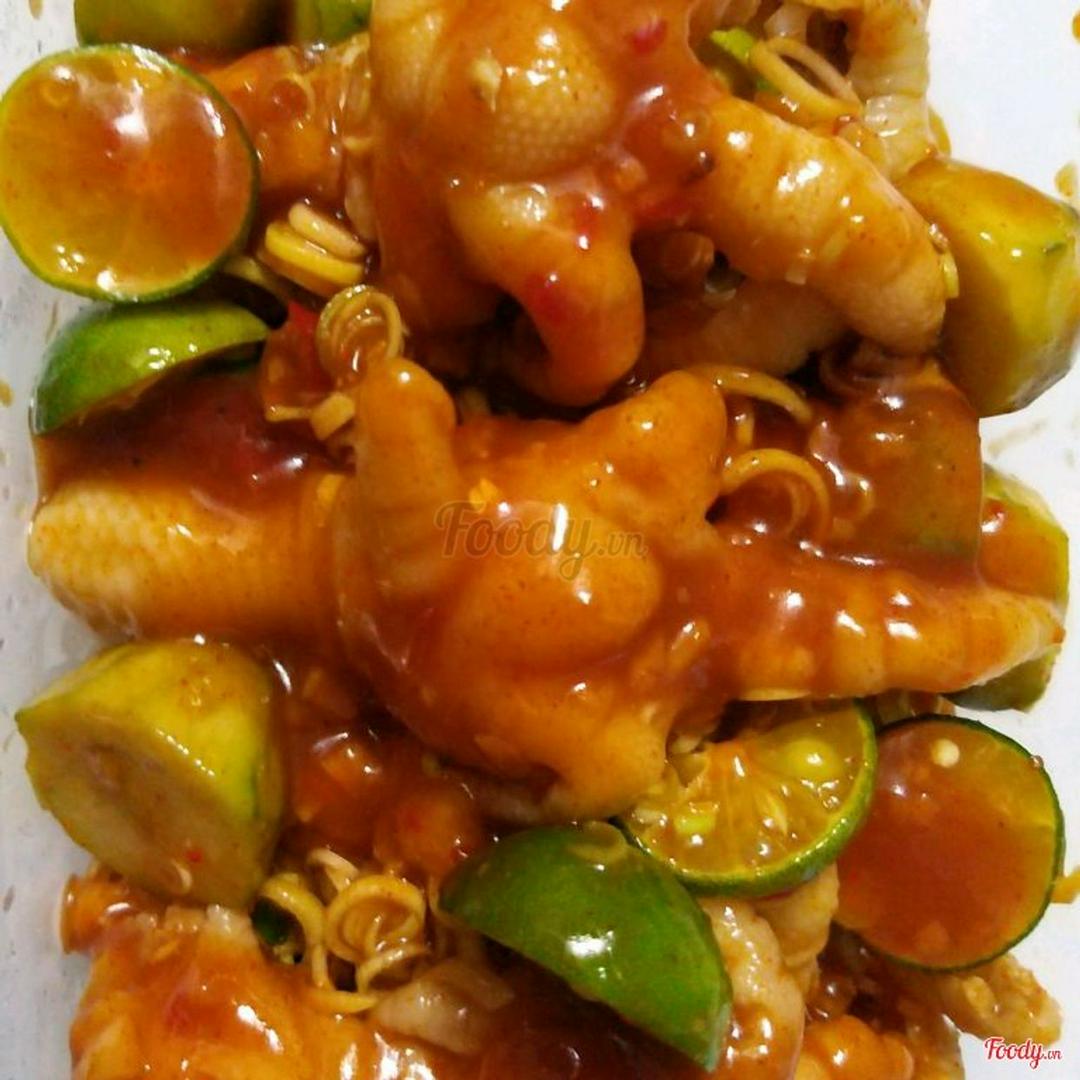 chan-ga-rut-xuong-sot-thai-lon