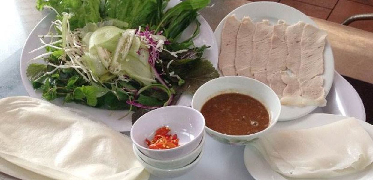 tu-hoa-banh-trang-cuon-thit-heo-nguyen-gia-tri