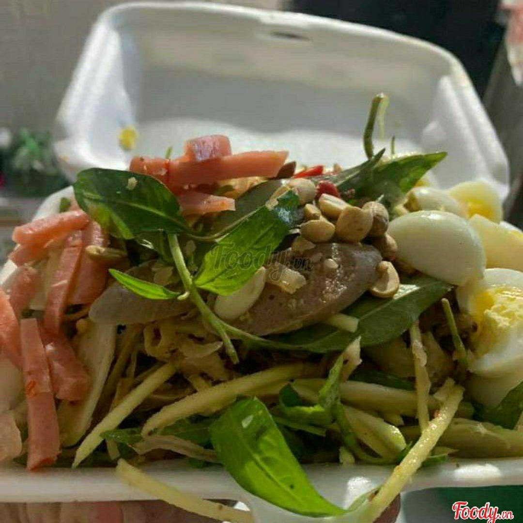 tre-tron-thap-cam-nho-xoai-coc-lac