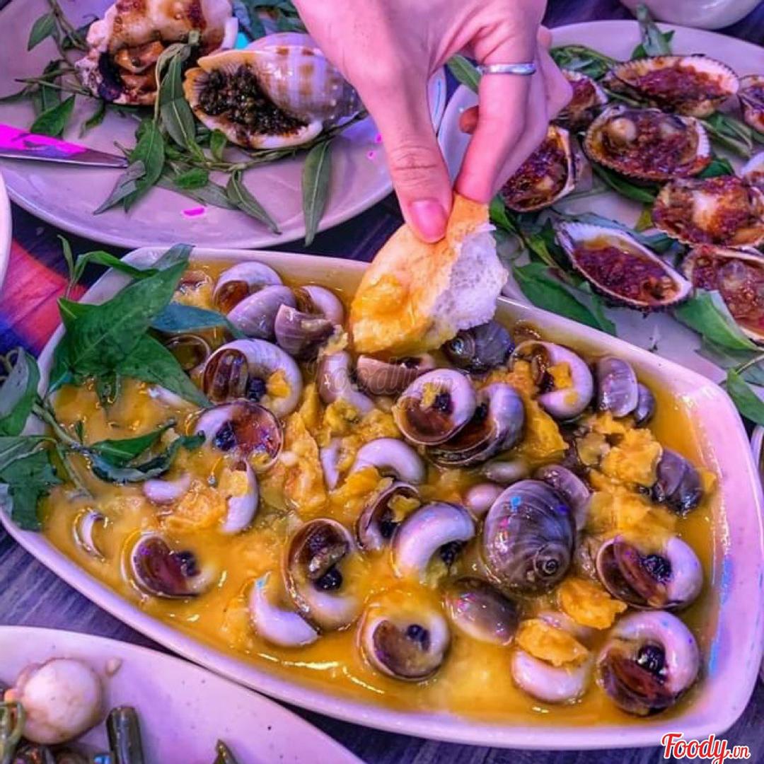 oc-mo-sot-trung-muoi