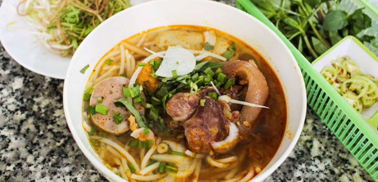 bun-bo-hue-binh-dan-hoang-van-thu