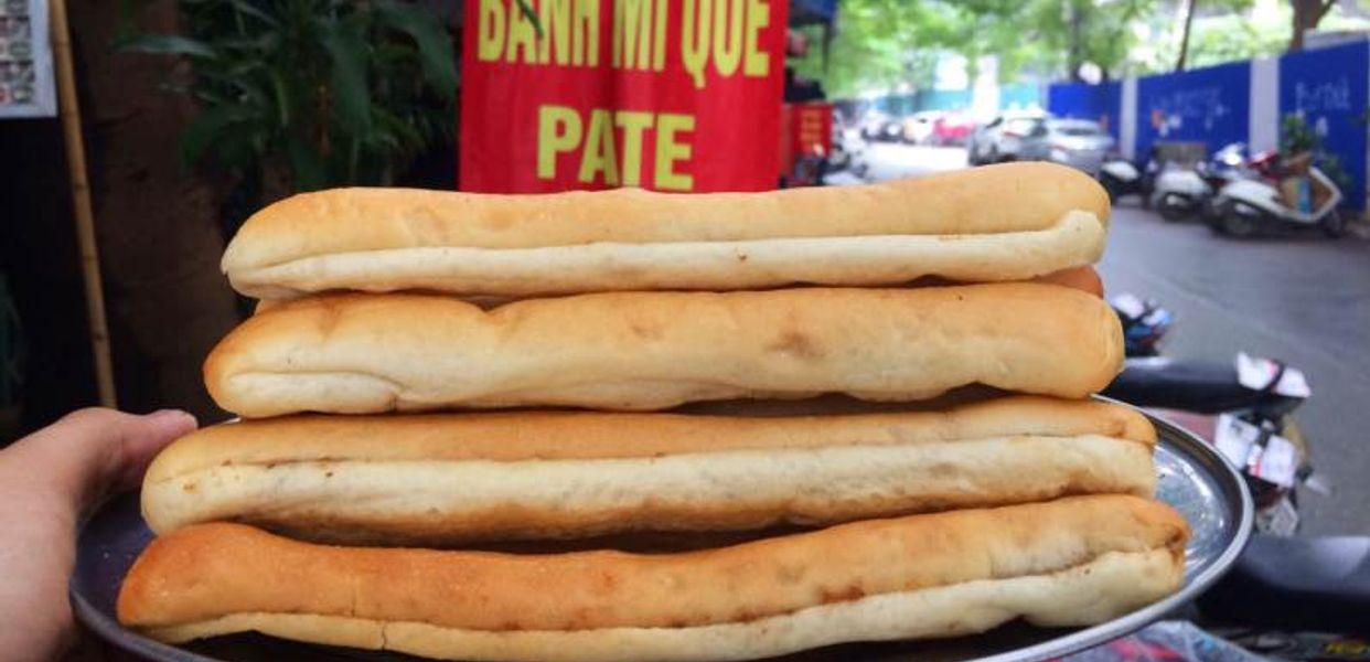banh-mi-que-pate-gia-truyen-lac-long-quan