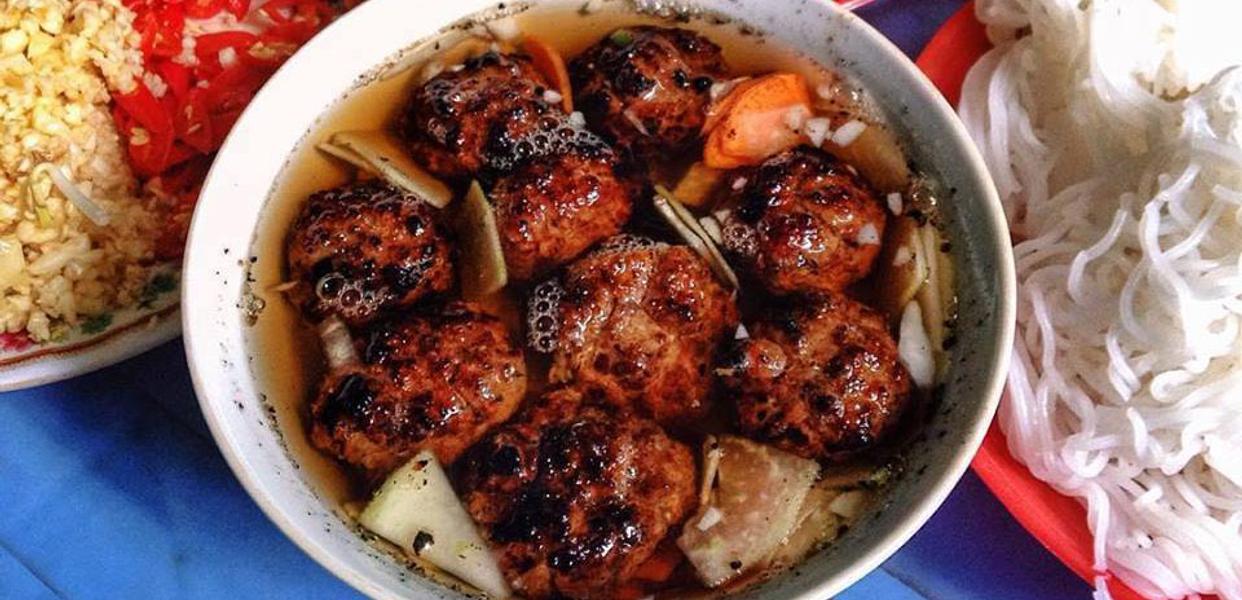 Thắng-Hồng---Bún-Chả-Và-Nem-Cua-Bể---Nguyễn-Ngọc-Vũ