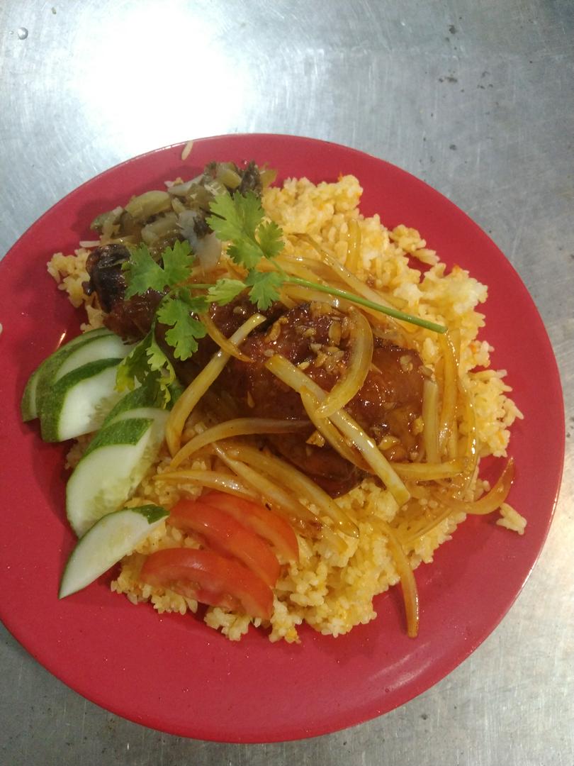 com-ga-sot-sate-ui-nho