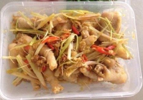 chan-ga-rut-xuong-xao-xa-ot-10c