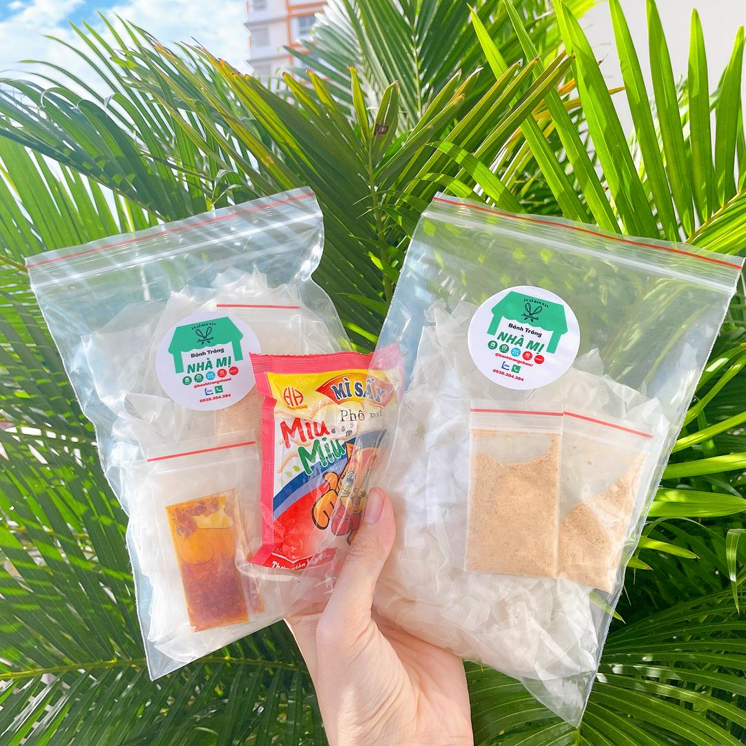 banh-trang-deo-soi-muoi-hanh-mi-say-sate