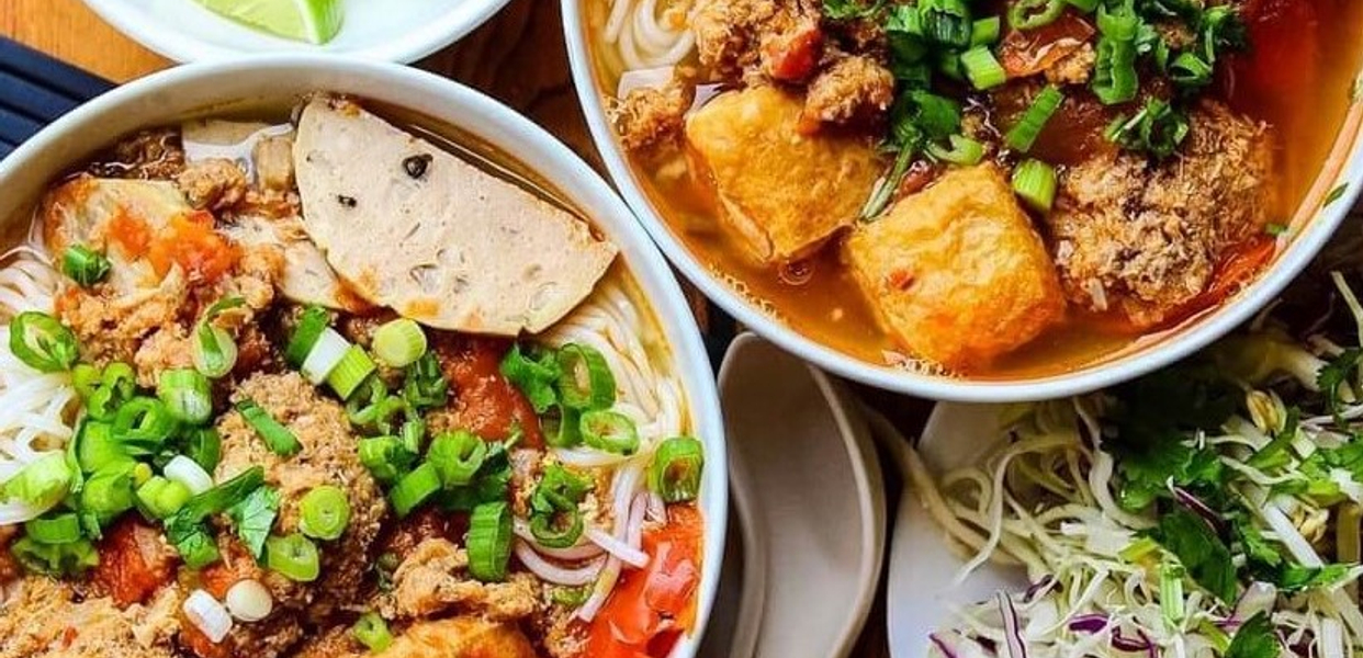 ngoc-huong-bun-rieu-cua-canh-bun-cach-mang-thang-8