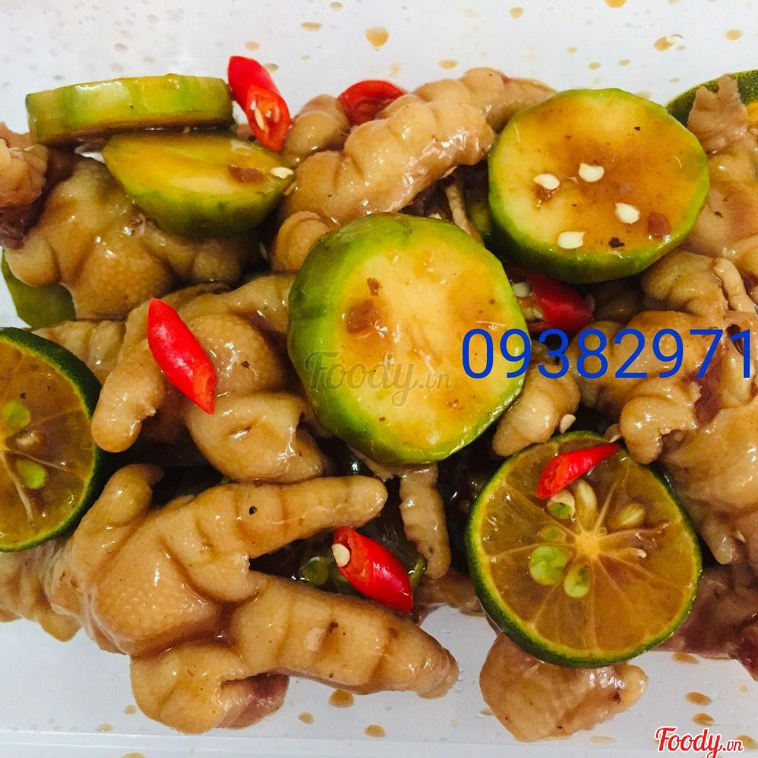 chan-ga-rut-xuong-sot-samyang-lon