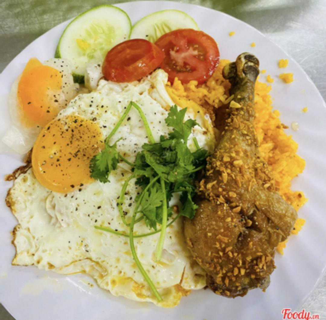 com-ga-chien-mam-toi-op-la