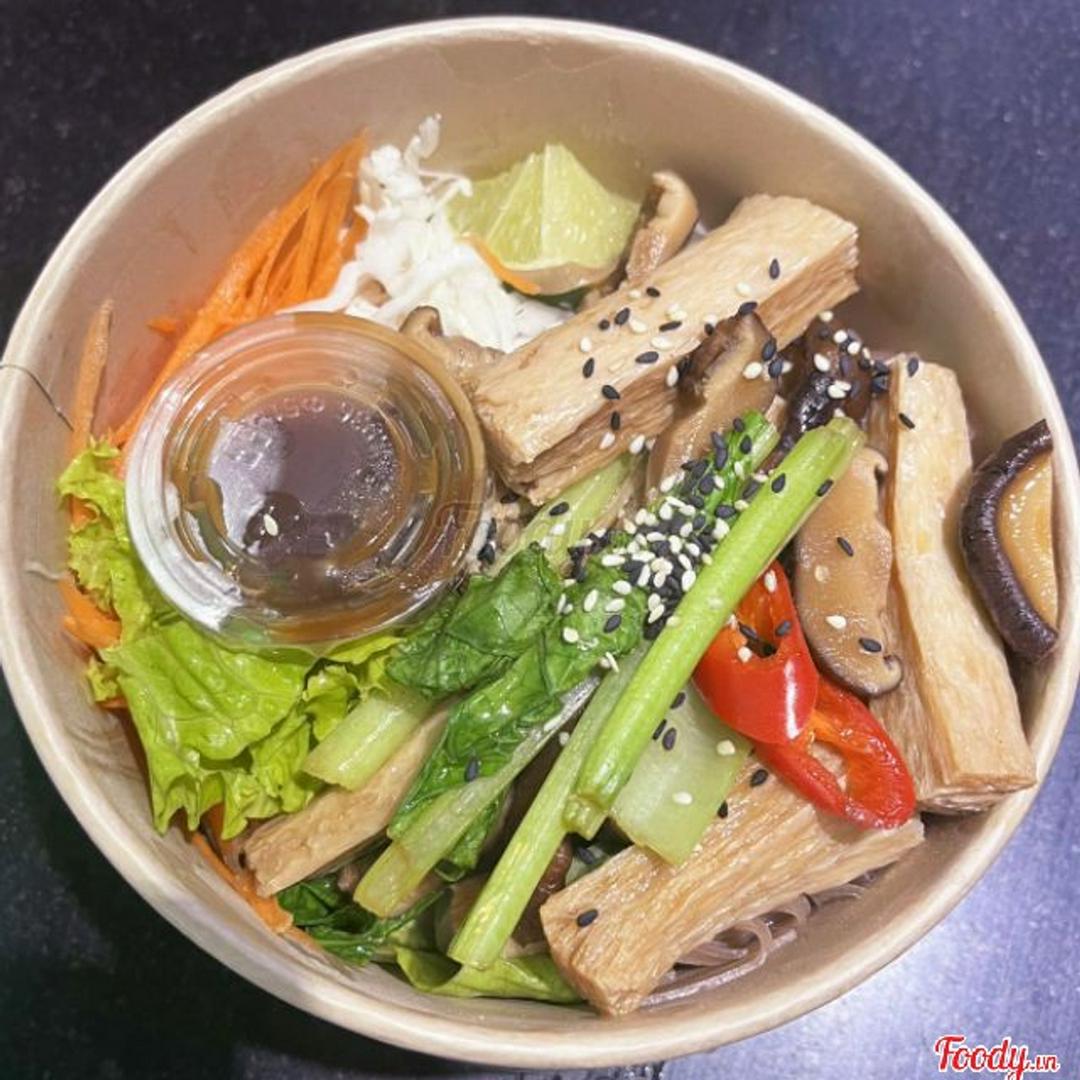 mien-pho-tron-suon-chay-nam-ong-co-mon-chay