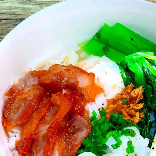 hu-tieu-mi-nuoc-xa-xiu-ga-xe