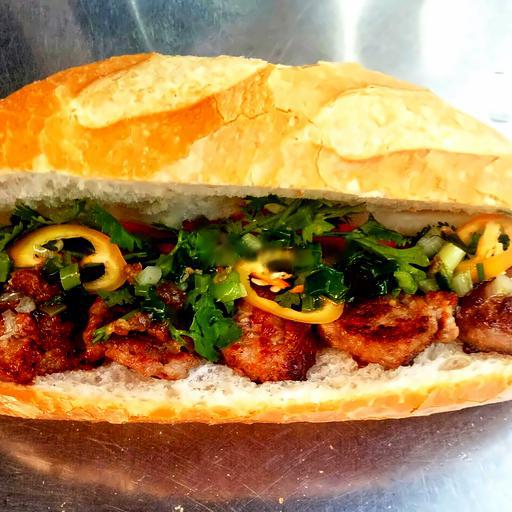 banh-mi-thit-nuong-ay-u-vua-thit