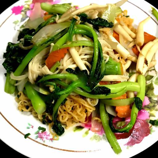 sauteed-noodles-with-chicken-and-mushroom