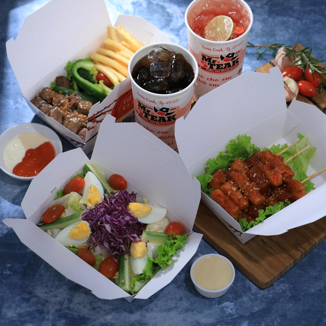 bo-khoai-tay-sot-tieu-xanh-tokpoki-xuc-xich-xien-que-sot-han-quoc-cay-salad-trung-soda-dau-cocacola