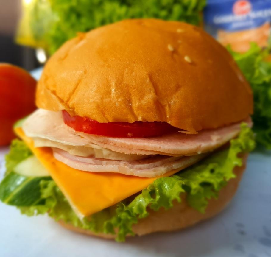 hamburger-thit-nguoi-pho-mai-lat