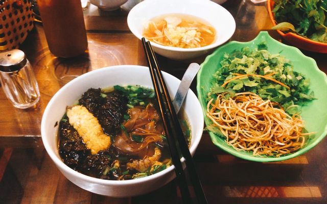 Dì-Lý---Bánh-Đa-Cua
