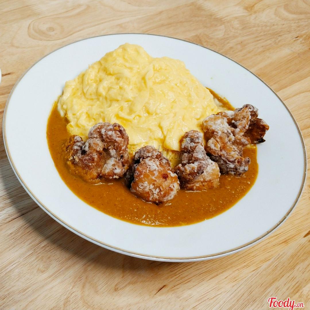 com-ca-ri-trung-omelette-karaage