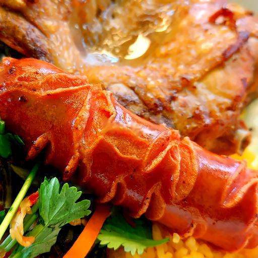 com-ga-xoi-mo-xuc-xich-uc