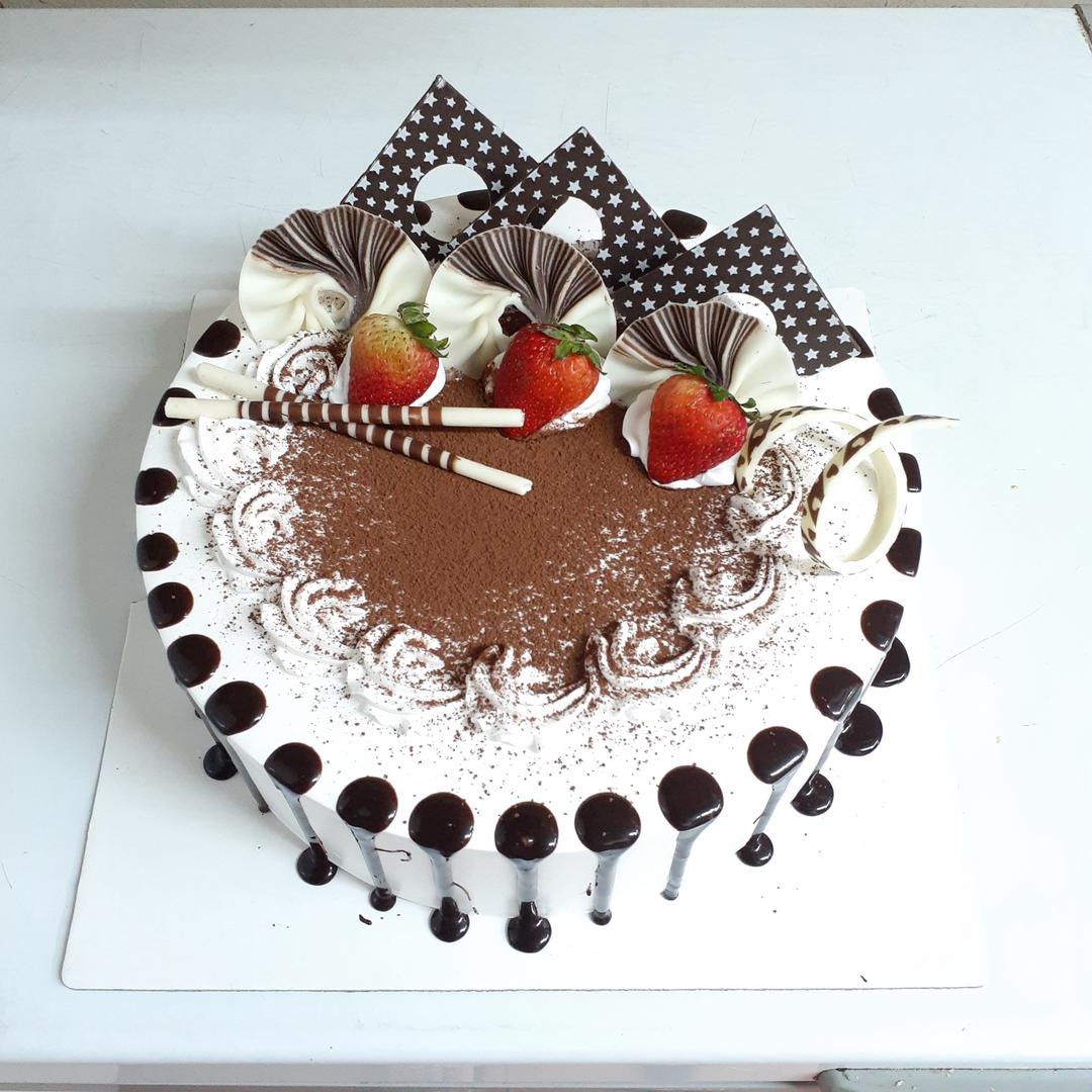 n5-tron-caccao-suon-socola-nho-3-vuong-quat-dau-tay-22cm