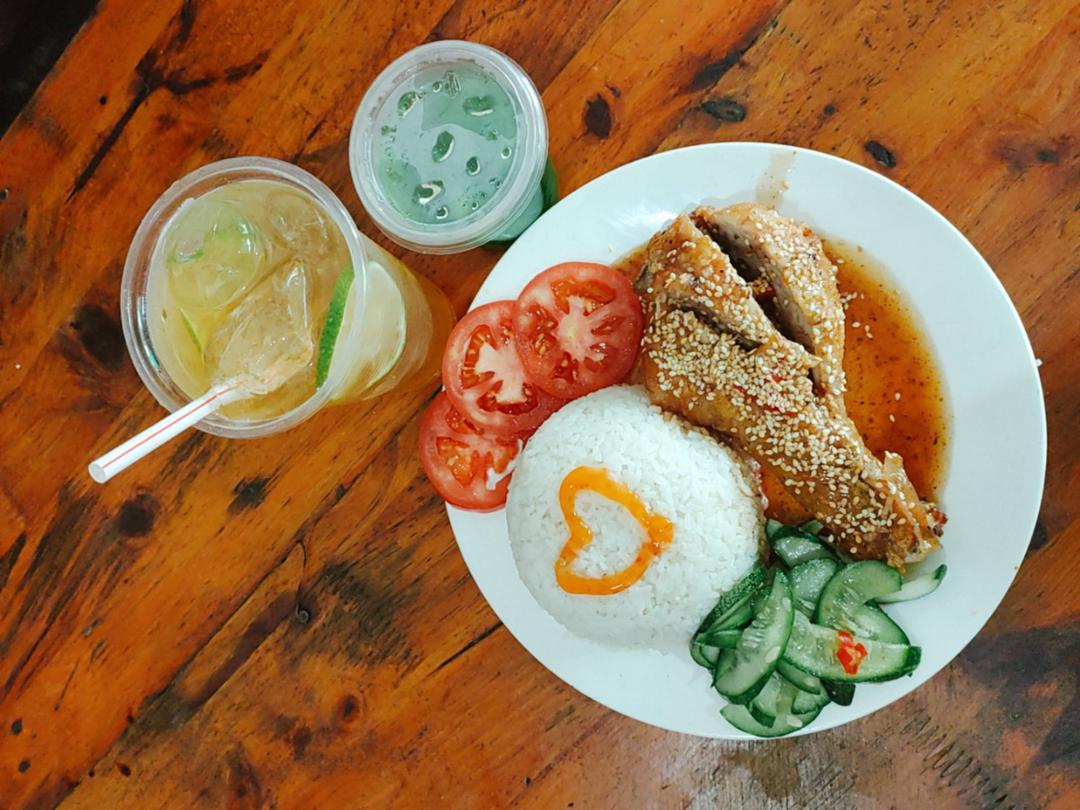 combo-com-ui-ga-sot-me-va-01-ly-nuoc