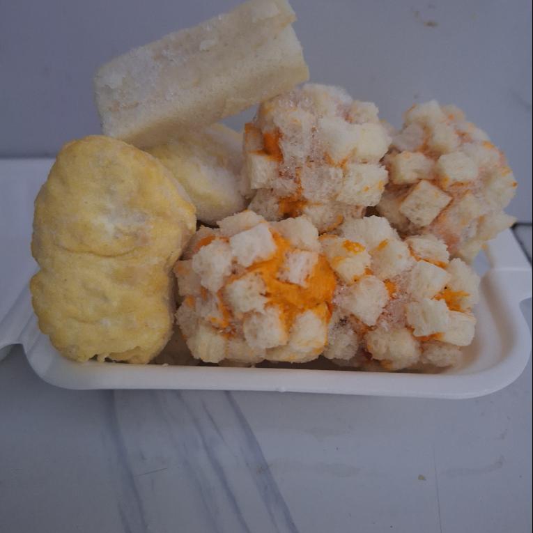 combo-2-banh-mi-hai-san-2ga-vien-4-cha-gio-thit-2-phomai-vien-5-au-bap