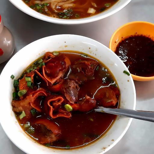 hu-tieu-de-tai-ngoai-nac