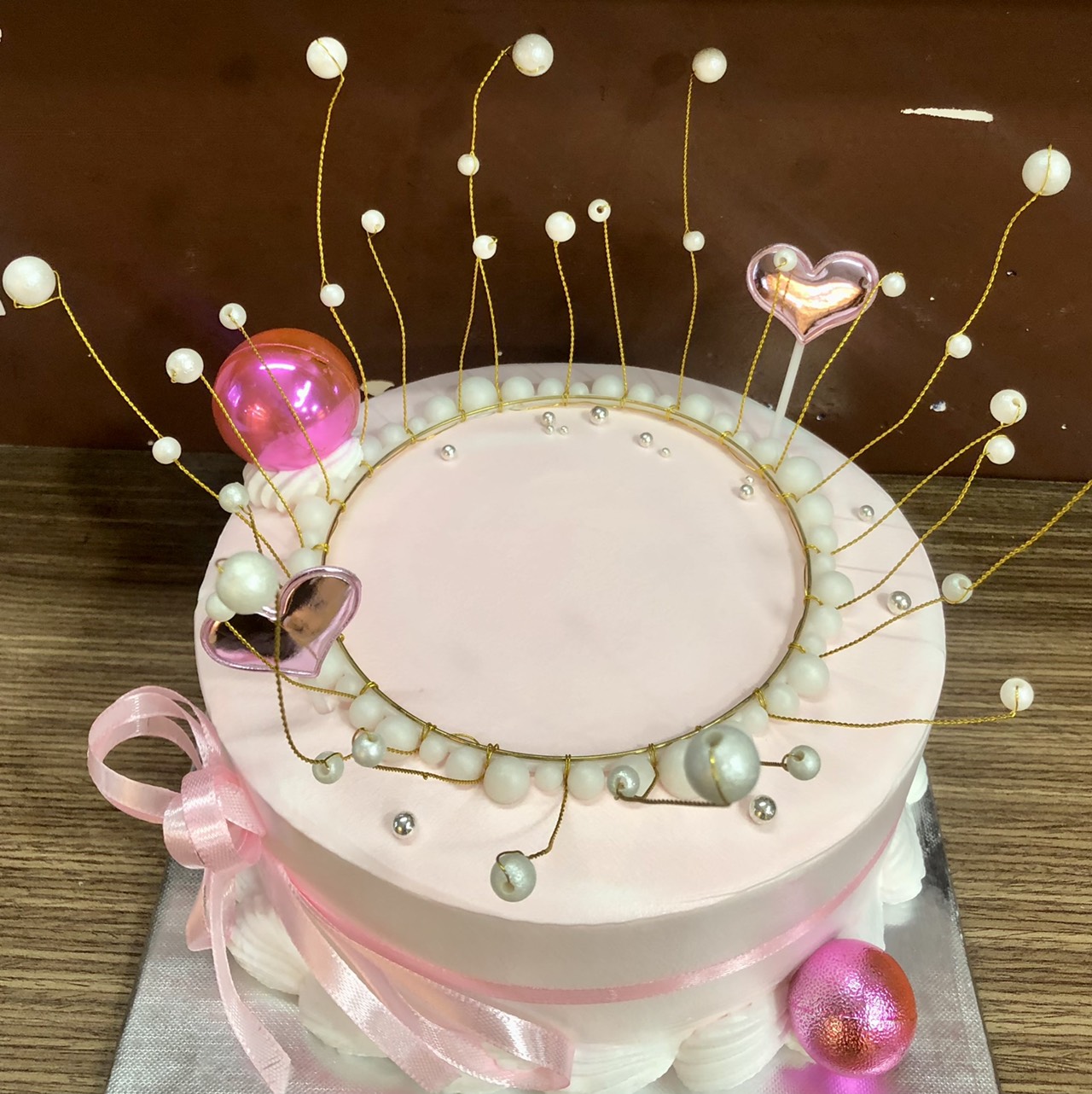 banh-kem-vuong-mien-hong-20cm