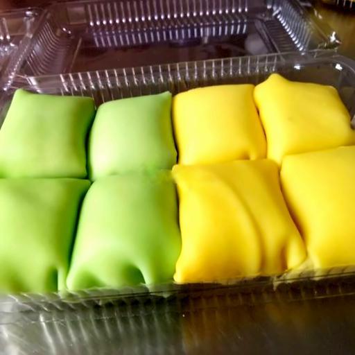 combo-crepe-sau-rieng-mix-vo-la-dua-voi-truyen-thong-nho-banh-crepe-sau-rieng