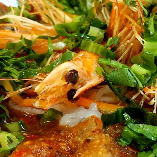 com-chien-tom-sot-thai